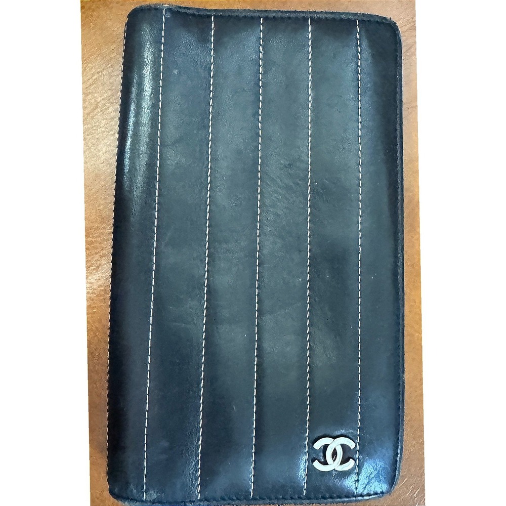 Chanel Black Leather Vertical Stitch Bifold Long Wallet Silver Interior CC Logo